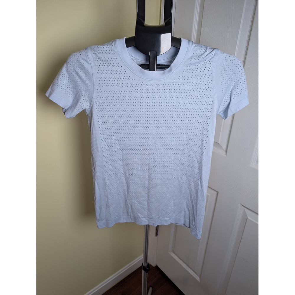 Lululemon Breeze By Short Sleeve Women Size 4 Light Blue Athletic Top